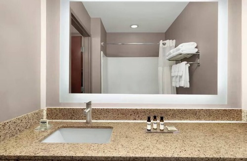 Witmer Hotel | 2 Pet-friendly Units | Near Downtown Lancaster | Free Onsite Parking