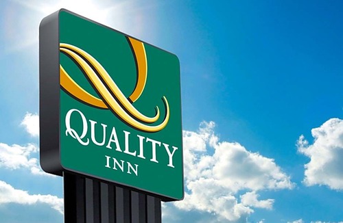 Gates-North Gates Hotel | 2-Star Hotel ∙ Quality Inn