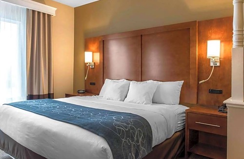 Moosic Hotel | 2-Star Hotel ∙ Comfort Suites Scranton near Montage Mountain