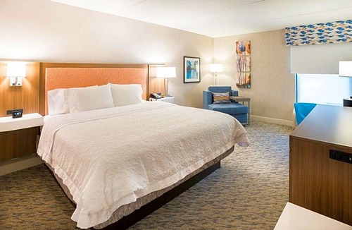 Clarks Summit Hotel | 2-Star Hotel ∙ Hampton Inn Clarks Summit