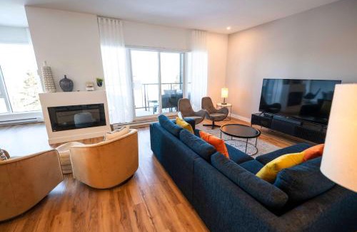 Baie-St-Paul Apartment | 209 - Luxury Condo - Pool & River View