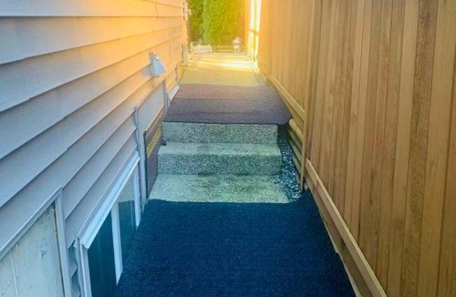 Surrey House | 2BR Suite + Parking 6-Min Walk to Bose Park