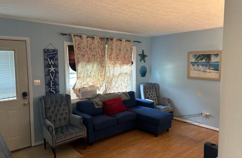 Geneva-on-the-Lake House | 3 bed room lake cottage