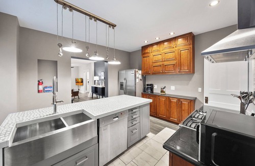Allentown Apartment | 3-bedroom apartment-Downtown, Modern, Central, Renovated & Cozy