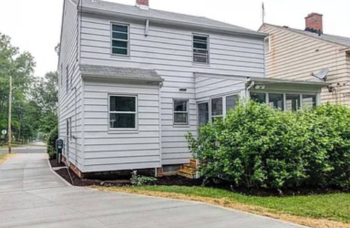 Cleveland Heights House | 3-bedroom house in fabulous Cleveland Heights with AC