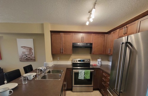Cranston Apartment | 304 Relax your in Heaven Executive business suit