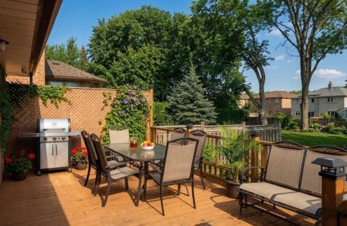 Port Union Villa | 3BDR Scarborough Family Home, Parking, BBQ, Zoo