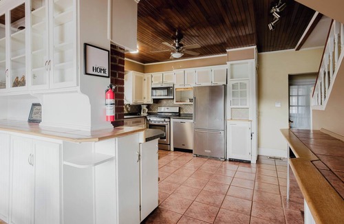 Gravenhurst Cottage | 4 Bedroom Main Cottage XIV: PL