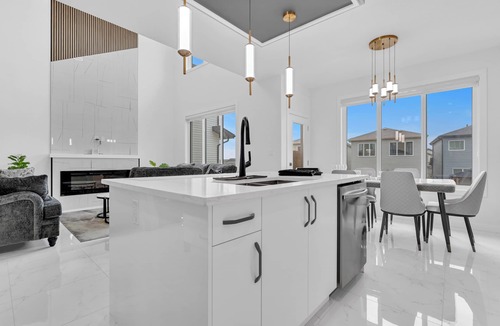 Leduc House | 4 Bedrooms, 3 washrooms, and 2 living rooms, Luxury Home Close to Amenities