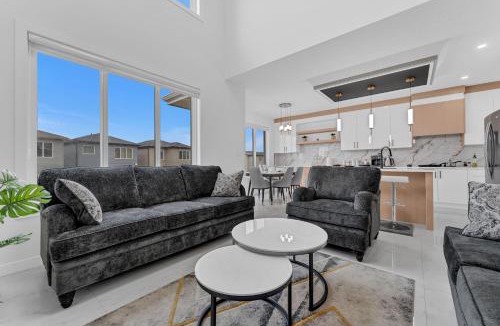 Leduc House | 4 Bedrooms Brand New Luxury Home Close to Amenity
