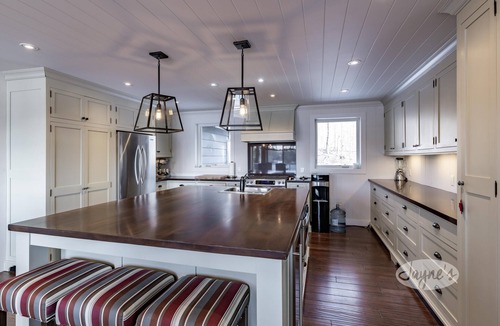Bala Cottage | 5 bed 3 bath cottage on Lake Muskoka, SW Exposure, Sunsets!