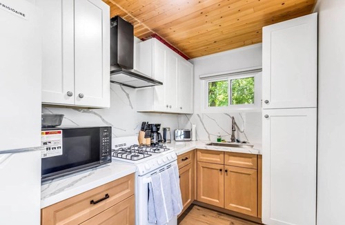 Hamilton Township House | #5 Cottage - Sri Lanka