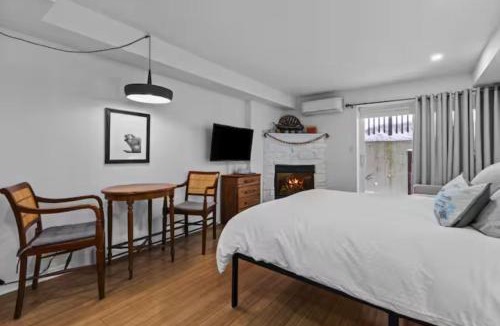 Piedmont House | 5 min Saint-Sauveur Best Loft with fireplace