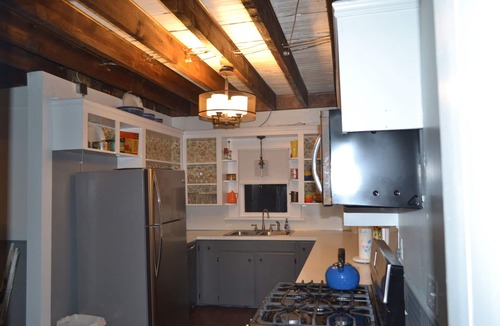 Clymer House | 5 minutes to Peek n Peak, ON SITE PRIVATE HOT TUB, Large private yard