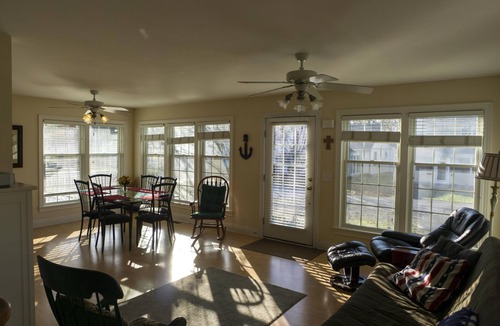 Lakeside Cottage | 533 Sycamore in Lakeside