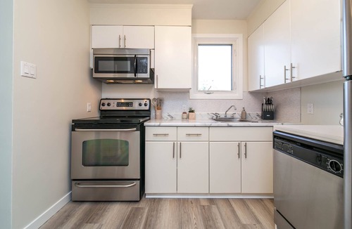 Edmonton House | ★6B Modern Bungalow★King Bed/WiFi✔Long Stays★Clean