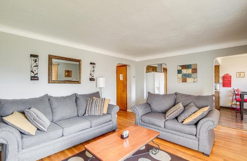 Garfield Heights House | 8 Mi to Dtwn Cleveland: Quiet Home w/Fenced Yard