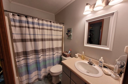 Port Clinton Condo | A cozy gem with a million dollar view located in Port Clinton, Ohio