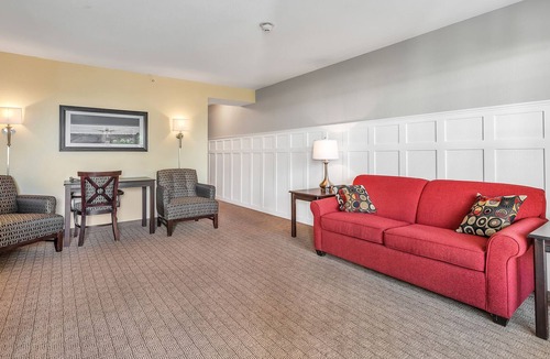 Kelleys Island Condo | A cozy suite just seconds from the beach: Vineyard Suites 121