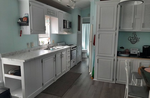 Put-in-Bay Villa | A small but roomy villa on Middle Bass Island, a short ferry ride away to PIB!