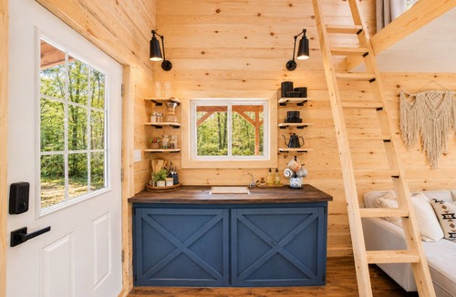 Tweed Cabin | Addys cabin in the trees