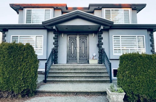 New Westminster Apartment | ADM House