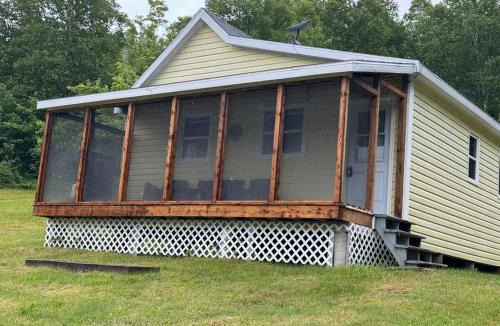 Tarbot House | Adorable one-bedroom cottage on Cabot Trail