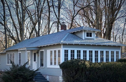 Union Pier Cottage | Affordable Classic Cottage One block from the beach