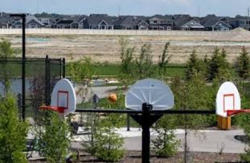 Airdrie House | Airdrie - Comfy Stylish 2 bedroom Guest Suite -En route to the Rockies Alberta!