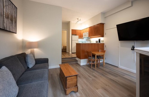 Village North Apartment | Alpenglow Lodge Snooze Studio with Den by MVA