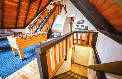 Upson Ski Chalet | Alpenhaus Upper ~ Whitecap Ski Village!