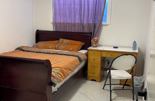 Montgomery Bed & Breakfast | Amazing 2-Bedroom Walkout Suite Near UC