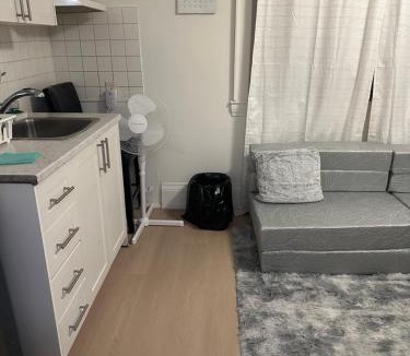 Mount Dennis Apartment | Amen's Place