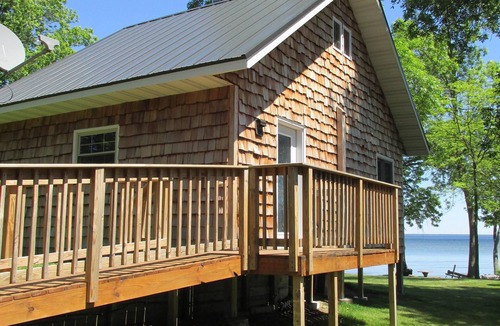 Menominee Cottage | Amore' De Bay Romantic Suite for 2 includes Free Continental Breakfast & WiFi.
