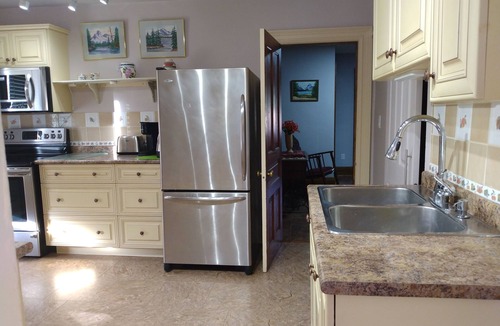 Midland Apartment | Antique Retreat Private Apt near downtown& arena, dining & activities