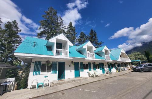 Radium Hot Springs Apartment | AppleTree Inn