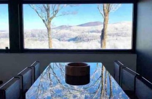 Bolton-Est Cabin | Architectural Gem in the Eastern Townships