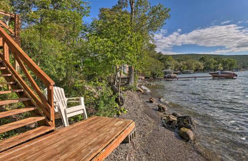 Middlesex House | 'Aunt Al's Place' Home on Canandaigua Lake w/Deck