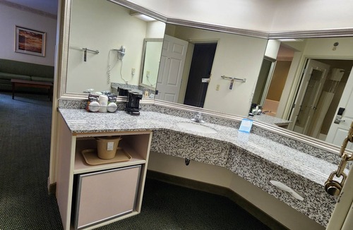 Mackinaw City Hotel | Baymont by Wyndham Mackinaw City