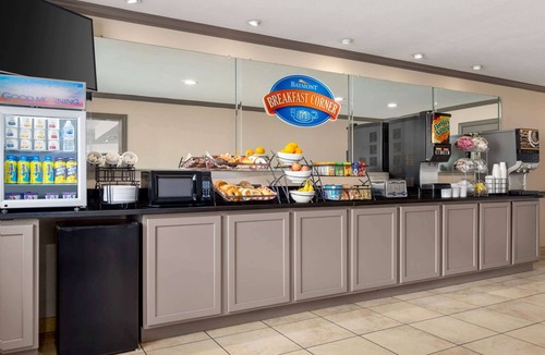 Monroe Hotel | Baymont by Wyndham Monroe