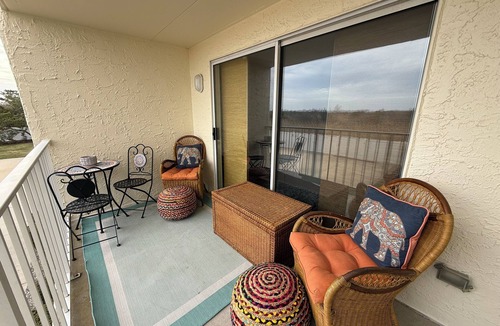 Southend Condo | Beach front 2 Bedroom Condo-Brigantine