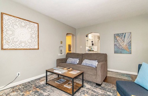 Fairport Harbor Apartment | Beach View Suite #8