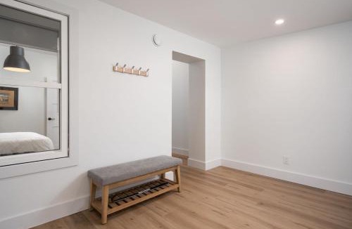 Beamsville Apartment | Beam Loft
