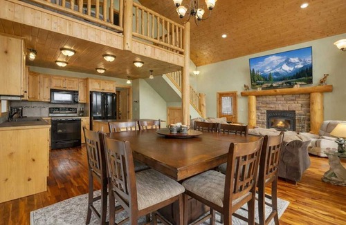 Nordegg Cabin | Beautiful cabin in Nordegg, Alberta