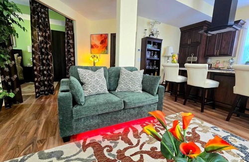 Calgary-Edmonton Corridor House | Beautiful, elegant open living space.