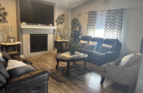 Grande Prairie House | Beautiful, quiet, clean, cozy and affordable house to host at least 10 guest.