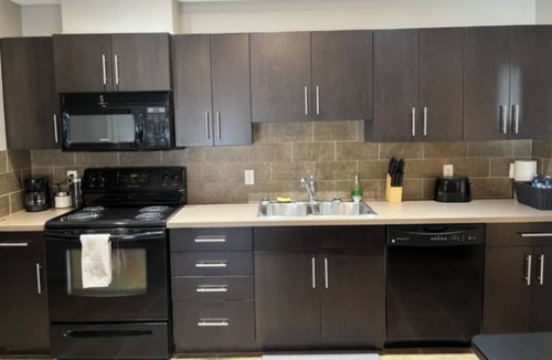 Cranston House | Beautiful Townhouse located in Auburn Bay