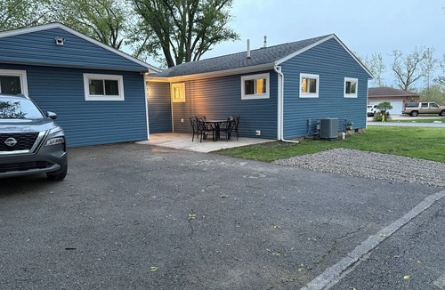 Bay View House | Beautifully remodeled house that sleeps 10 by Lake Erie Fun.