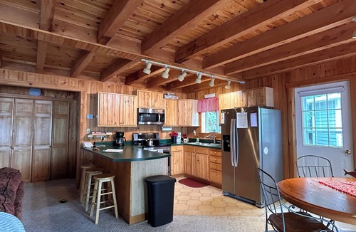 Otis Cottage | Beech Breeze
