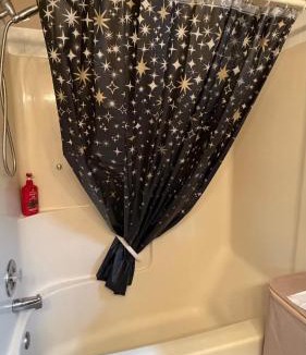 Northeast Edmonton House | Belle-Rive - family friendly Guest House
